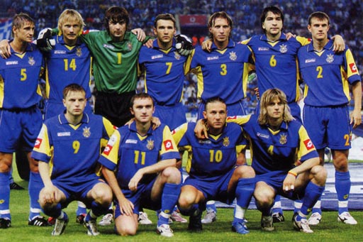Футболка на Євро: Еволюція форми збірної України від 90-х до сьогодні - фото 13